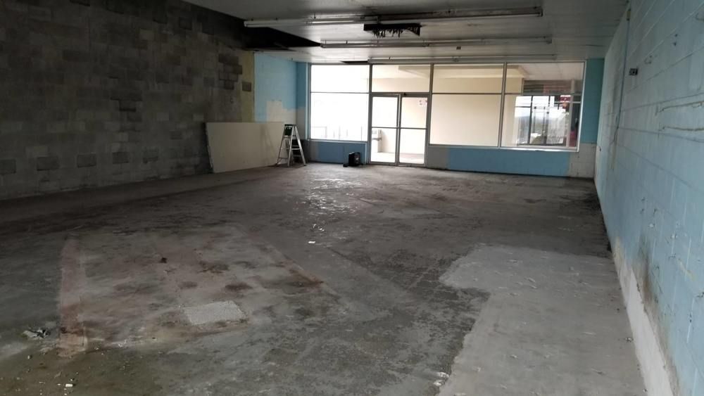 Cumberland Plaza: 100 Cumberland Plaza, Crossville, TN 38555